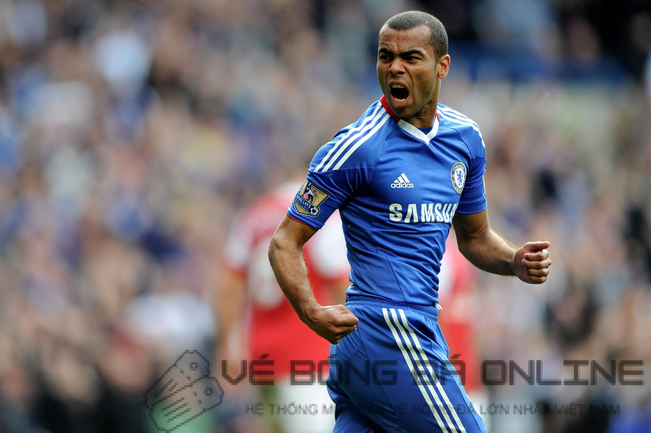 Ashley Cole trong màu áo Chelsea