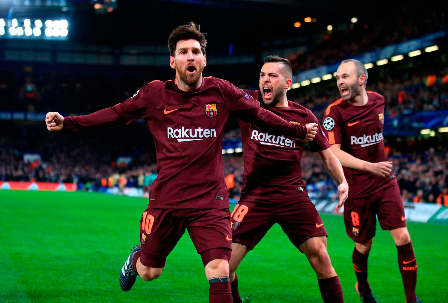 Messi đá vị trí nào
