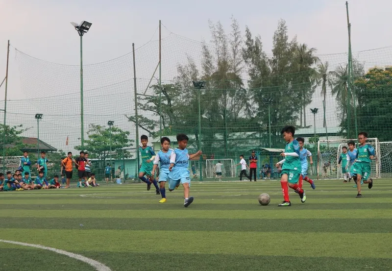 Sân bóng đá mini Tao Đàn - Không gian xanh mát giữa lòng thành phố