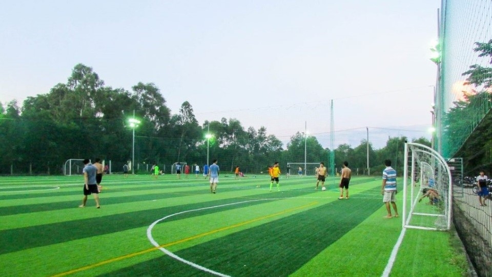 Sân bóng đá cỏ nhân tạo VOV
