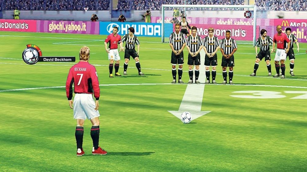 Gameplay của FIFA 03 mang tinh thần đổi mới